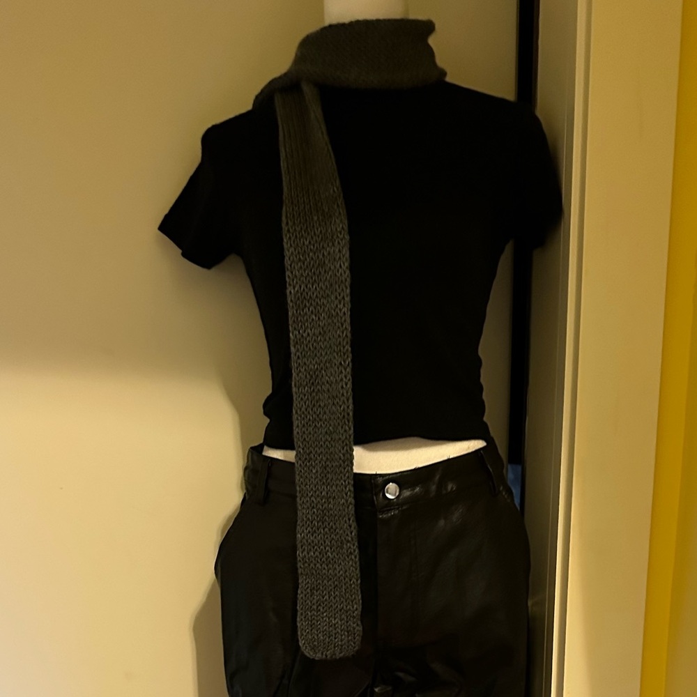 Knit Dark Grey Skinny Scarf